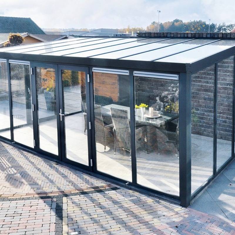 Veranda a battente alluminio o pvc. Finestre per verande.
